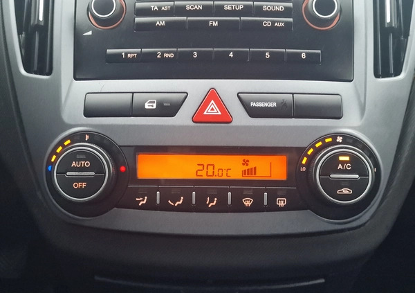 Kia Ceed cena 17999 przebieg: 200000, rok produkcji 2008 z Gostynin małe 407